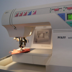 free arm sewing